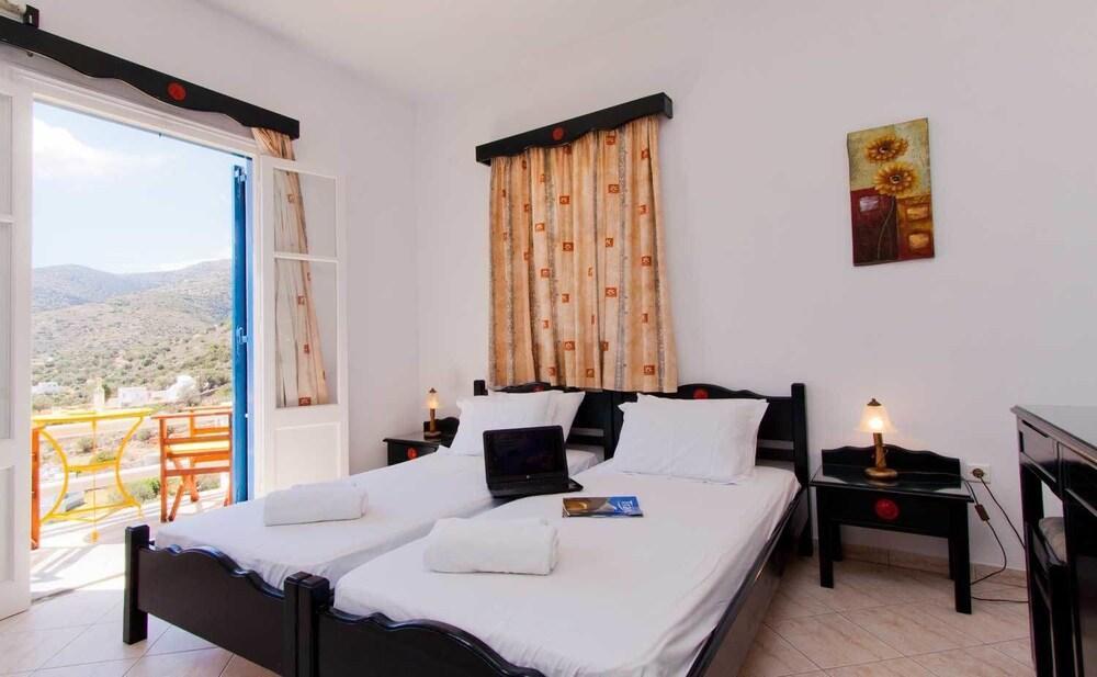 Venikouas Hotel Platis Gialos  ภายนอก รูปภาพ