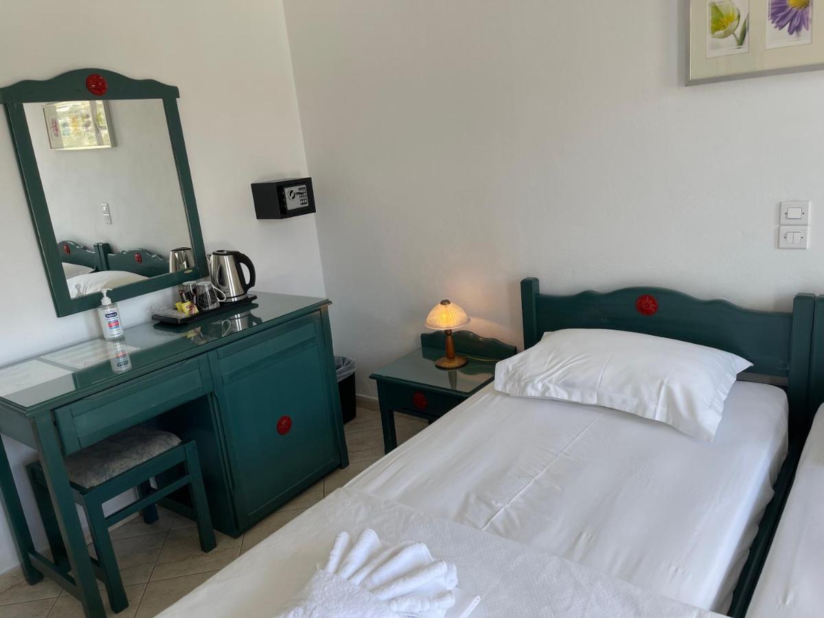 Venikouas Hotel Platis Gialos  ภายนอก รูปภาพ