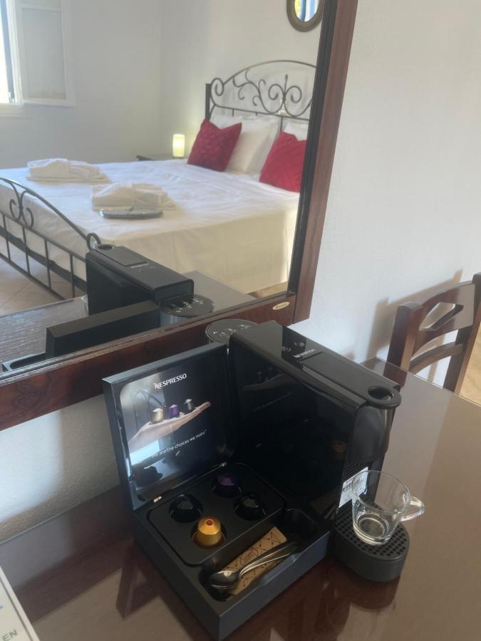 Venikouas Hotel Platis Gialos  ภายนอก รูปภาพ