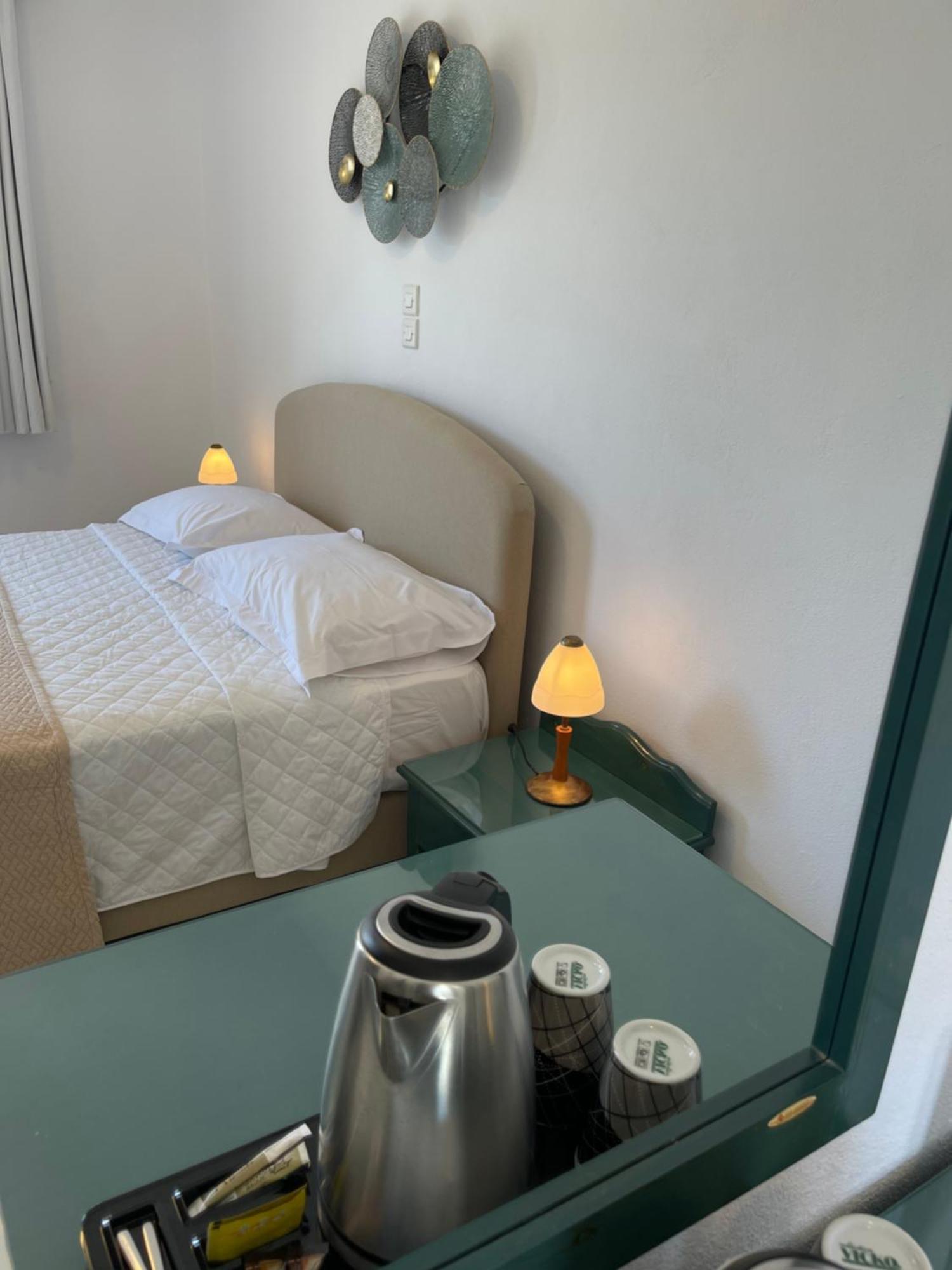 Venikouas Hotel Platis Gialos  ภายนอก รูปภาพ