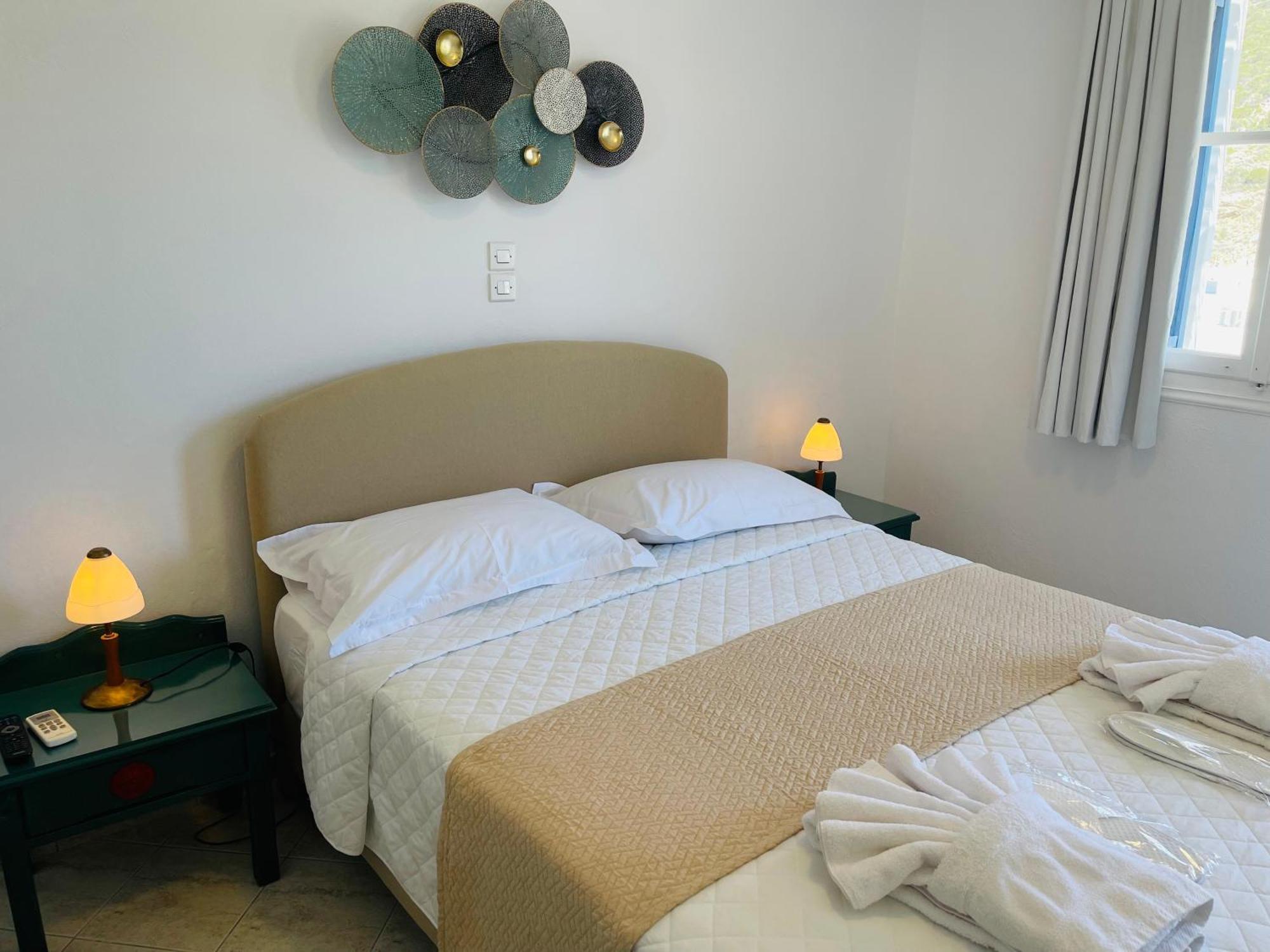 Venikouas Hotel Platis Gialos  ภายนอก รูปภาพ